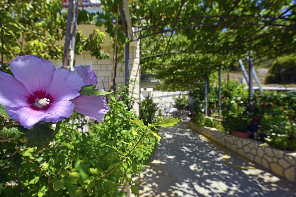 Apartments Micic Hvar Town Exterior photo