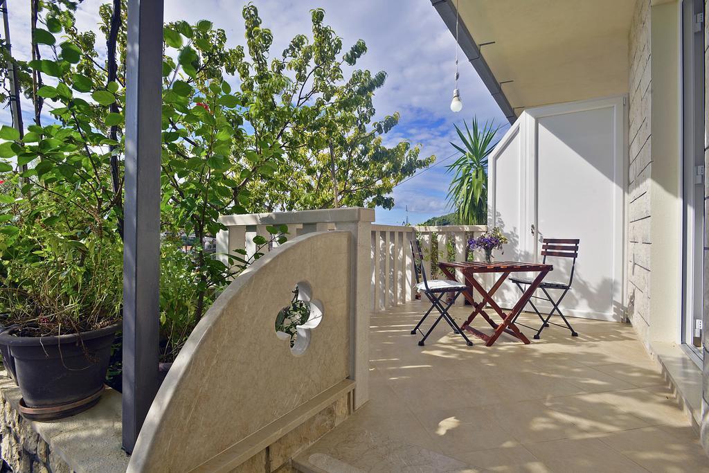 Apartments Micic Hvar Town Exterior photo