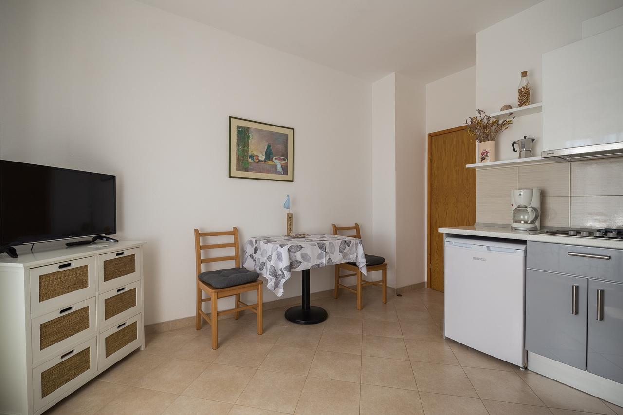 Apartments Micic Hvar Town Exterior photo